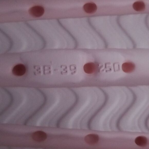 Pink slides animal print - Picture 6 of 9